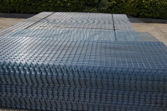 Fornitori di pannelli di rete metallica saldata rivestita in PVC verde Aofu Wiremesh Pannello piatto saldato zincato Cina Foglio saldato in acciaio inossidabile oro titanio